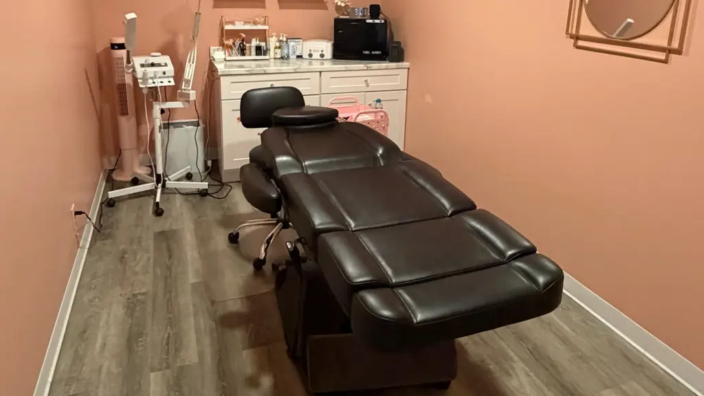 A Spathetics treatment room with a treatment chair and skin care equipment